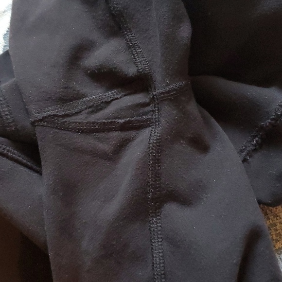 The North Face leggings. - Picture 7 of 8